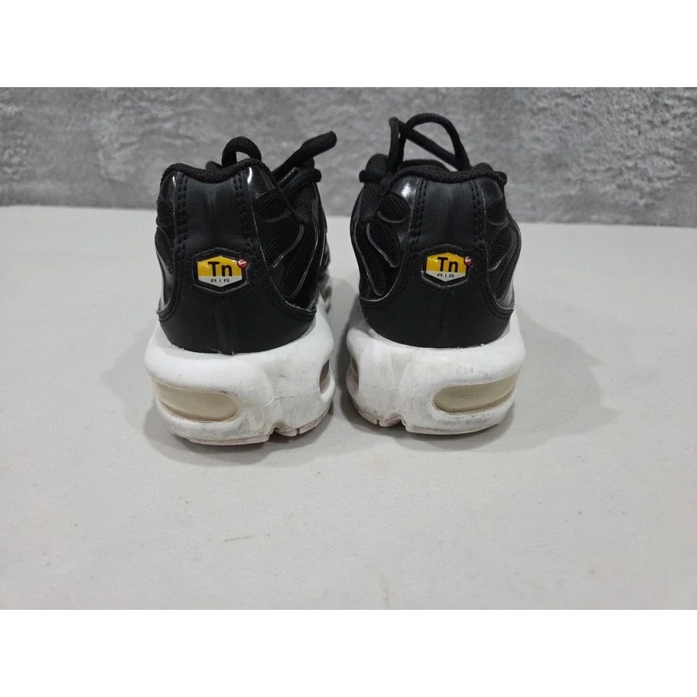 Nike Air Max Plus Black White Women's Size 5.5  DM2362-001